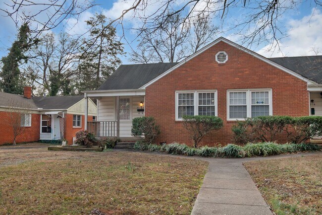 Photo - Gorgeous 2BR/1BA Duplex near Selwyn and Park Rd Hotspots!