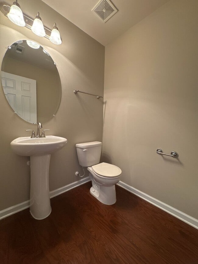 Photo - Well-Maintained 4BR Home in Lebanon | Great Location + Natural Light
