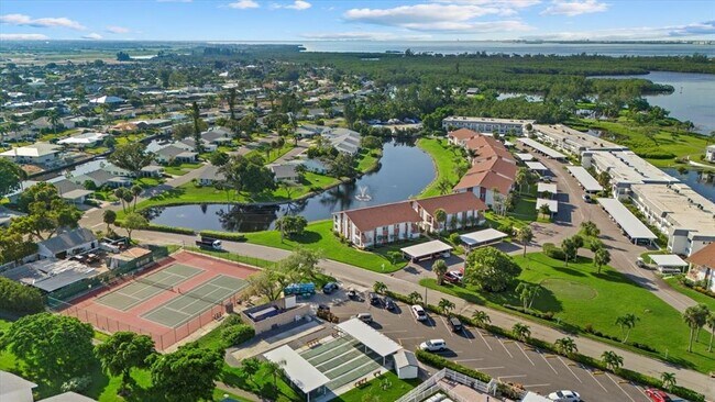 Photo - 4852 Independence Dr Unit 4852