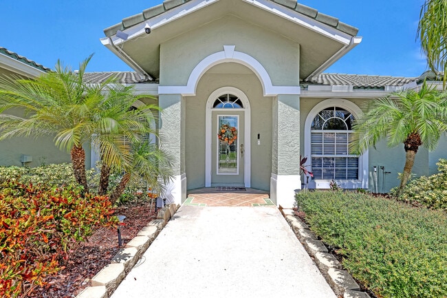 Photo - 133 Black Olive Crescent