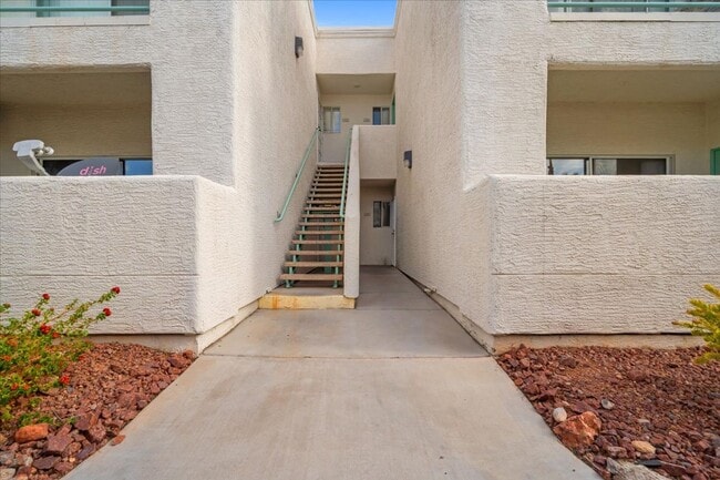Photo - 7100 W Pirates Cove Rd Unit 1106