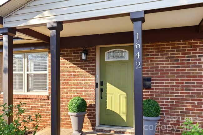 Photo - 1642 Washington Ave