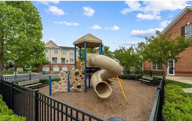 Photo - 23255 Milltown Knoll Sq Unit Miltown knoll