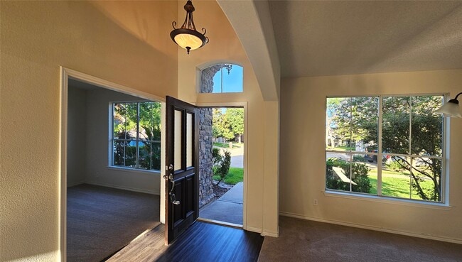 Photo - 2202 Cherry Hill Ct