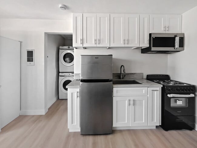 Photo - 2901 Kenwood Ave Unidad 2