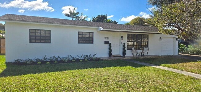 Building Photo - 9520 SW 188th Terrace