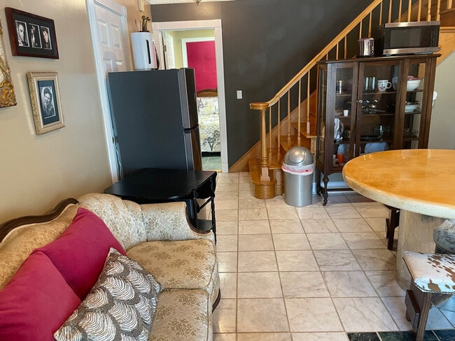 Photo - 176 Schools Dr Unidad ID1343299P