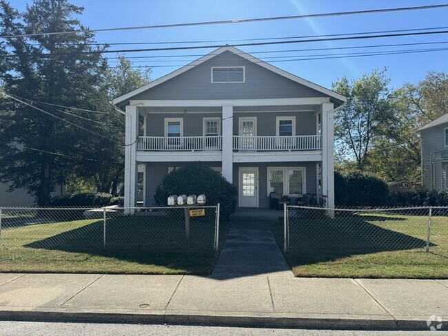 Building Photo - 1020 Sharpe Ave Rental