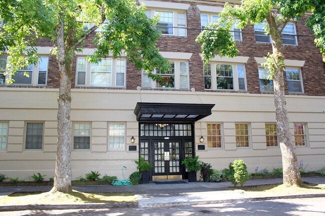 Photo - 1928 SW Laurel St Unit 7