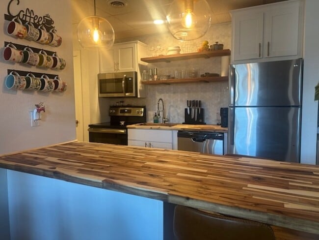 Photo - 609 Central St Unidad 1205