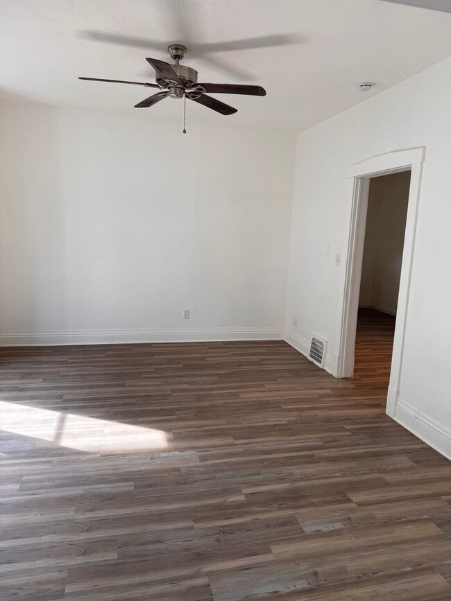 Photo - 534 S Oakland Ave