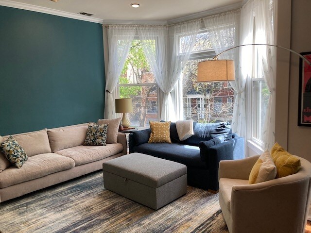 Photo - 2744 N Seminary Ave Unit 2