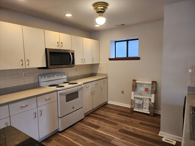 Photo - 2744 Dalton Ave