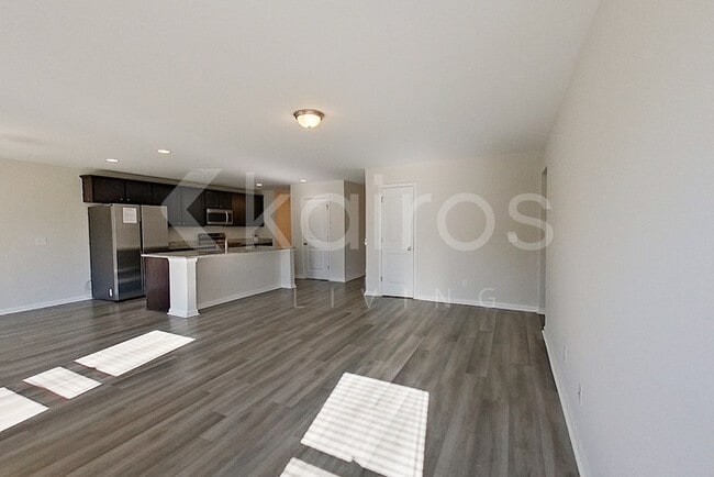 Photo - 103 Colonial Wy