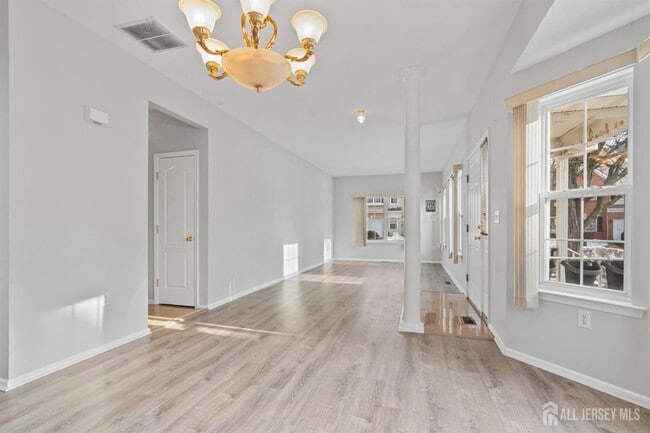 Photo - 802 Margaret Ct