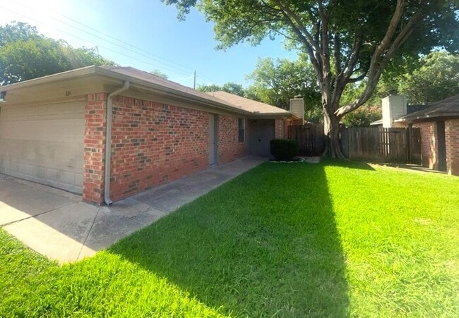 "The Perfect Pair: 2 Beds, 2 Baths, 2-Car ... - "The Perfect Pair: 2 Beds, 2 Baths, 2-Car ... Casa Adosada