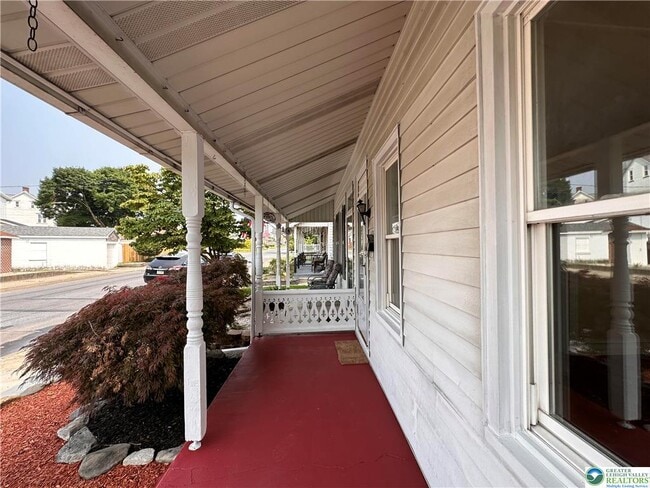 Photo - 1429 Dewey Ave