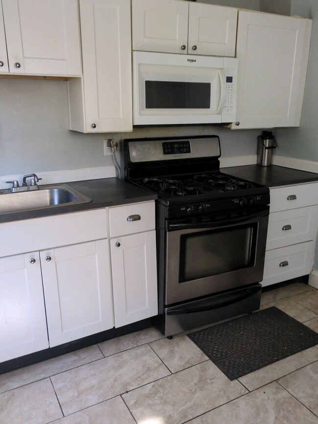 Photo - 714 E 22nd St