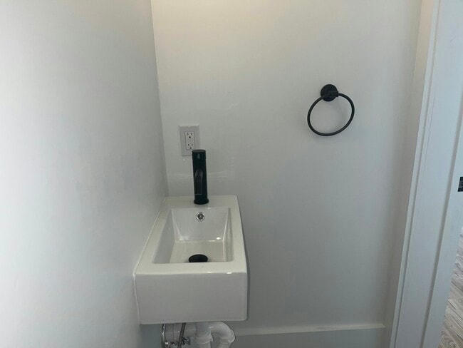 Photo - 1662 N Tonti St