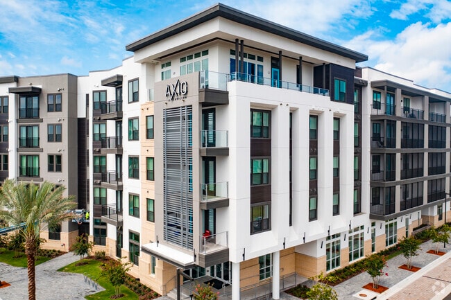 250 Carillon Pky Saint Petersburg, FL - Axio at Carillon Apartments