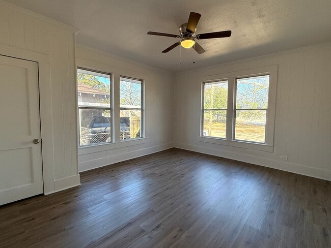 Photo - 503 N 5th St