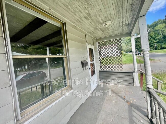 Photo - 519 Lyndal St Unit 1/2
