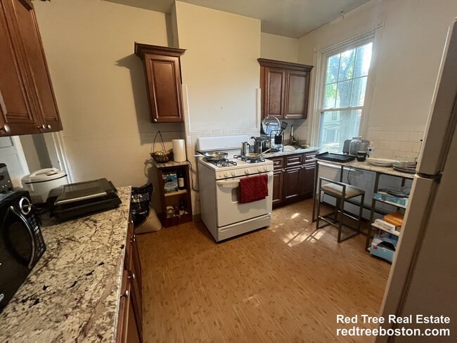 Photo - 17 Putnam Ave Unidad A