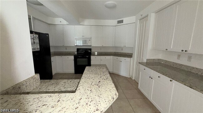 Photo - 1100 Pine Ridge Rd Unit 200