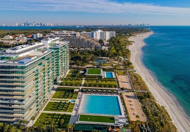 Building Photo - 360 Ocean Dr Unit 1106S Rental