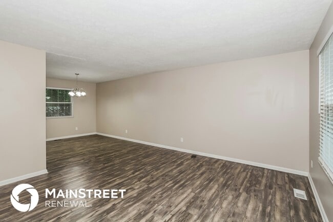 Photo - 6407 Linstead Rd