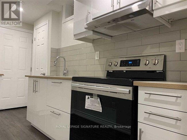 Photo - 61 Frenchpark Cir