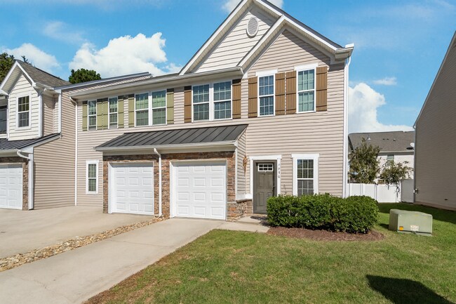 3 Bedroom townhome in South Charlotte - 3 Bedroom townhome in South Charlotte