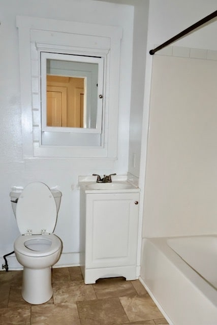 Baño - 85 Court St Unidad A