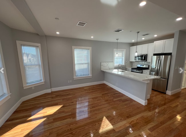 Photo - 29 Alpine St