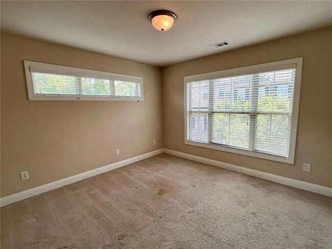 Photo - 4842 Carre Way