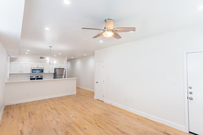 Photo - 4914-4916 San Jacinto St