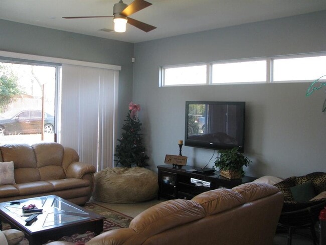 Photo - 4525 Depew Ave