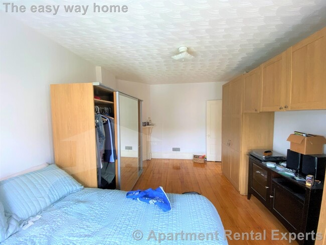 Photo - 250 Beacon St Unit #3L