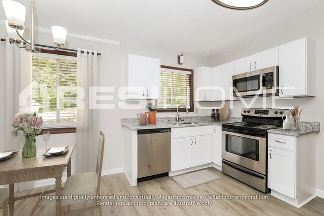 Photo - 467 Burgundy Ct
