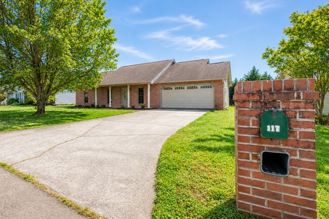 Photo - 317 Headrickview Dr