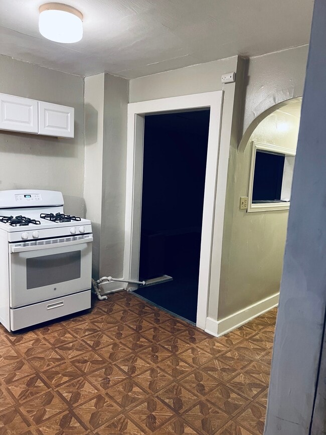 Photo - 2029 Arnold Ave SW Unit 2