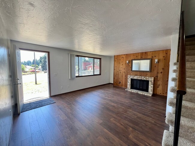 Photo - 2 BD Hawks Prairie Duplex