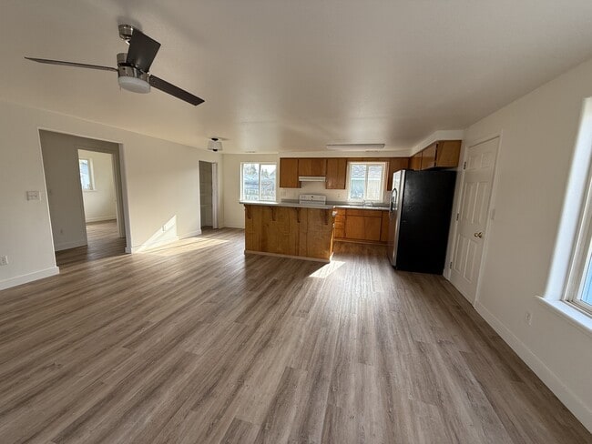 Photo - 1229 Withington St
