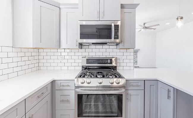 Photo - 3 bed 2.5 bath townhome in heart of Meridian