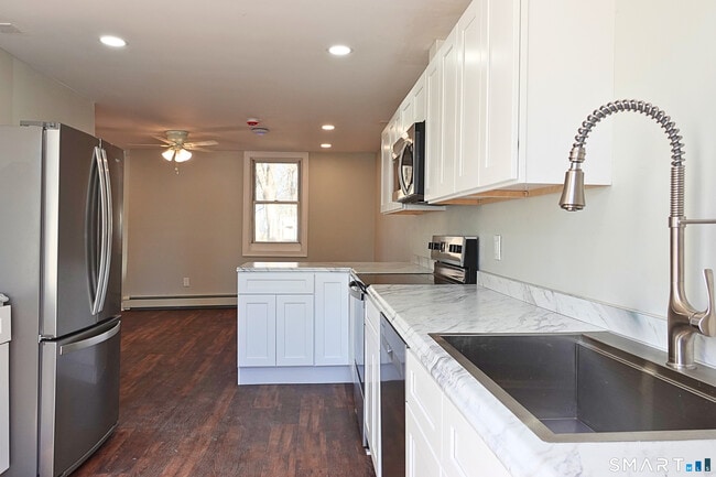 Building Photo - 88 Taftville-Occum Rd Unit C