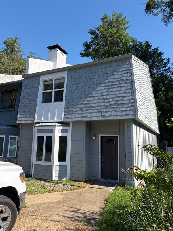 Photo - 133 Oak St