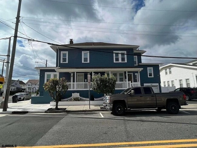 7001 Ventnor Ave