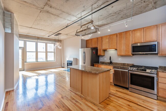 Photo - 6 S Laflin St Unit 824
