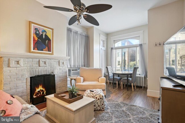 Building Photo - 1755 18th St NW Unit 101