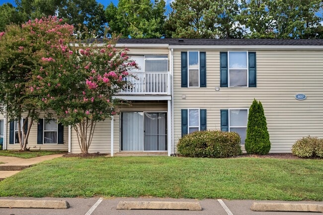 Aston Ridge Apartments